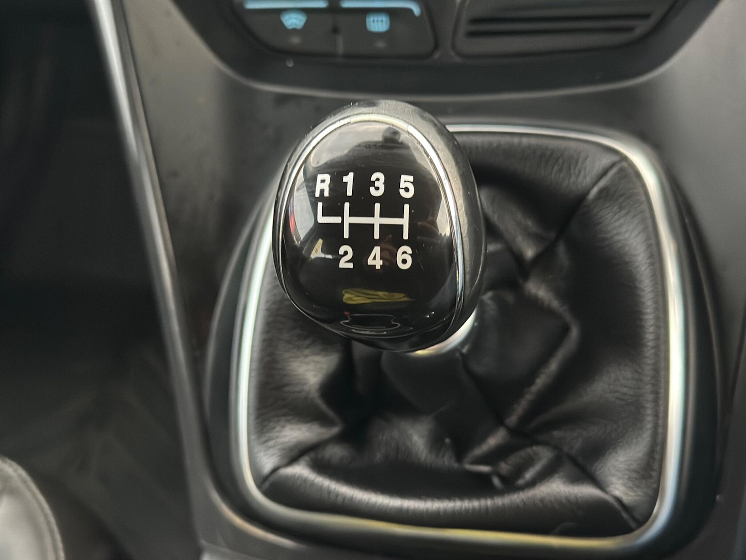 Used Ford Kuga 2014 for sale - 77305844: Photo 55