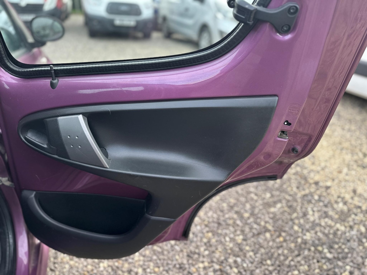 Used Peugeot 107 2012 for sale - 77345119: Photo 22