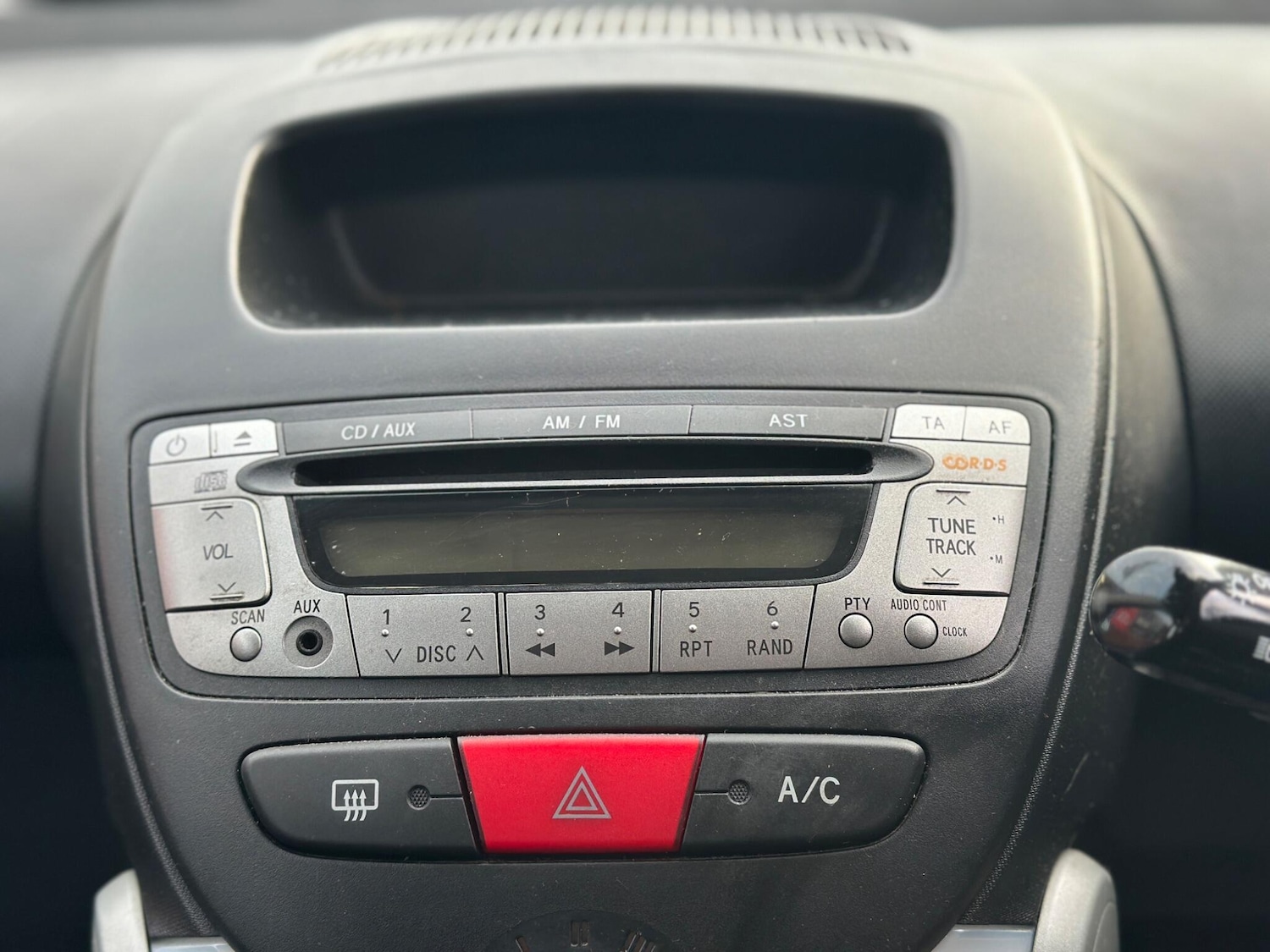 Used Peugeot 107 2012 for sale - 77345119: Photo 43