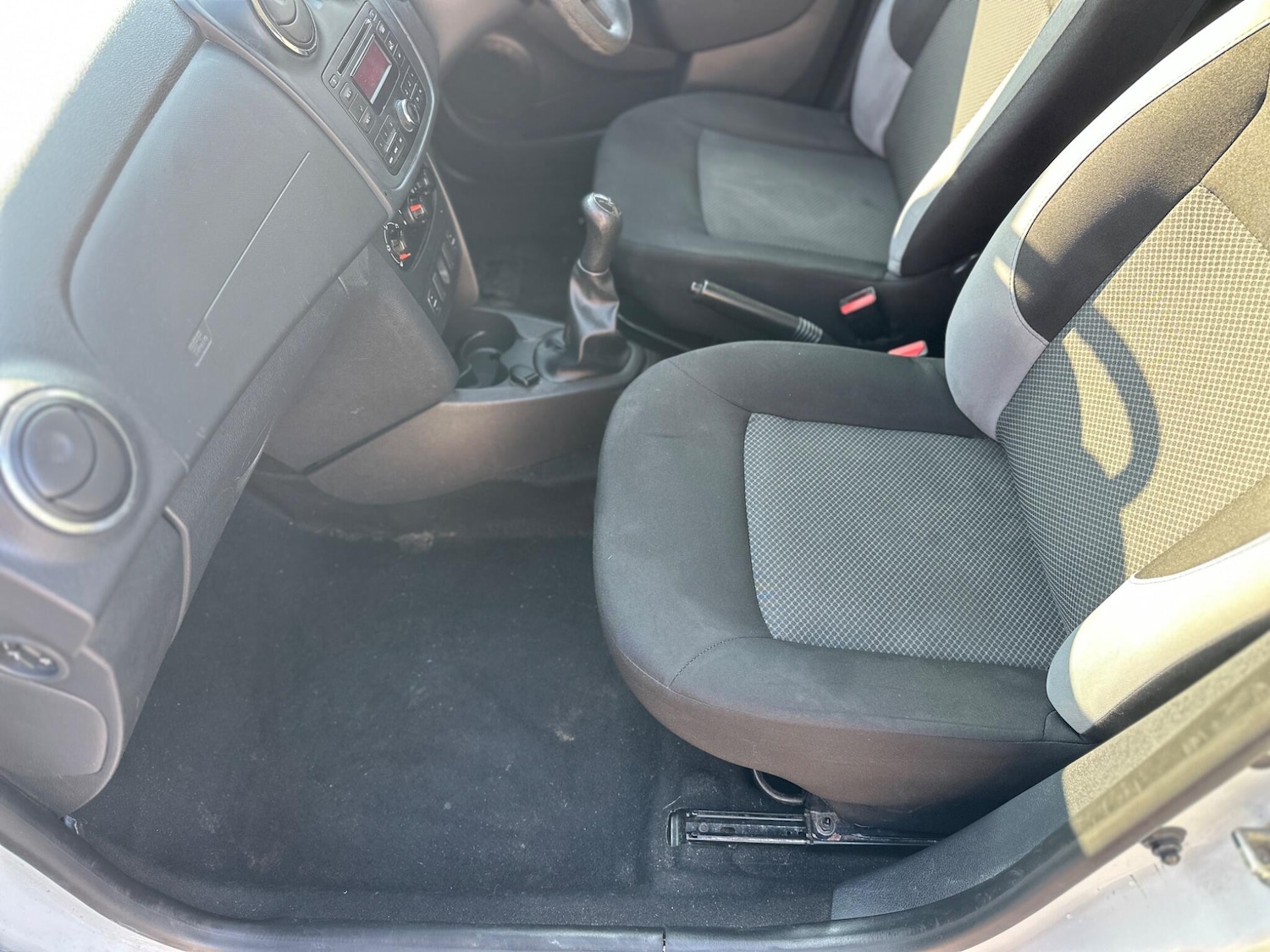 Used Dacia Sandero for sale - 77753682: Photo 15