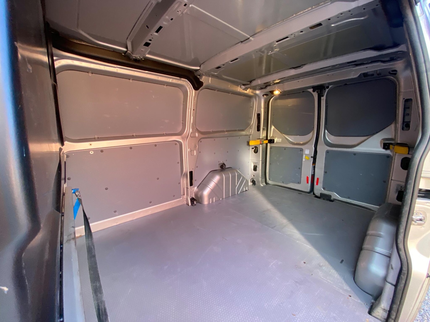 Used Ford Transit Custom 2020 for sale - 76991556: Photo 39