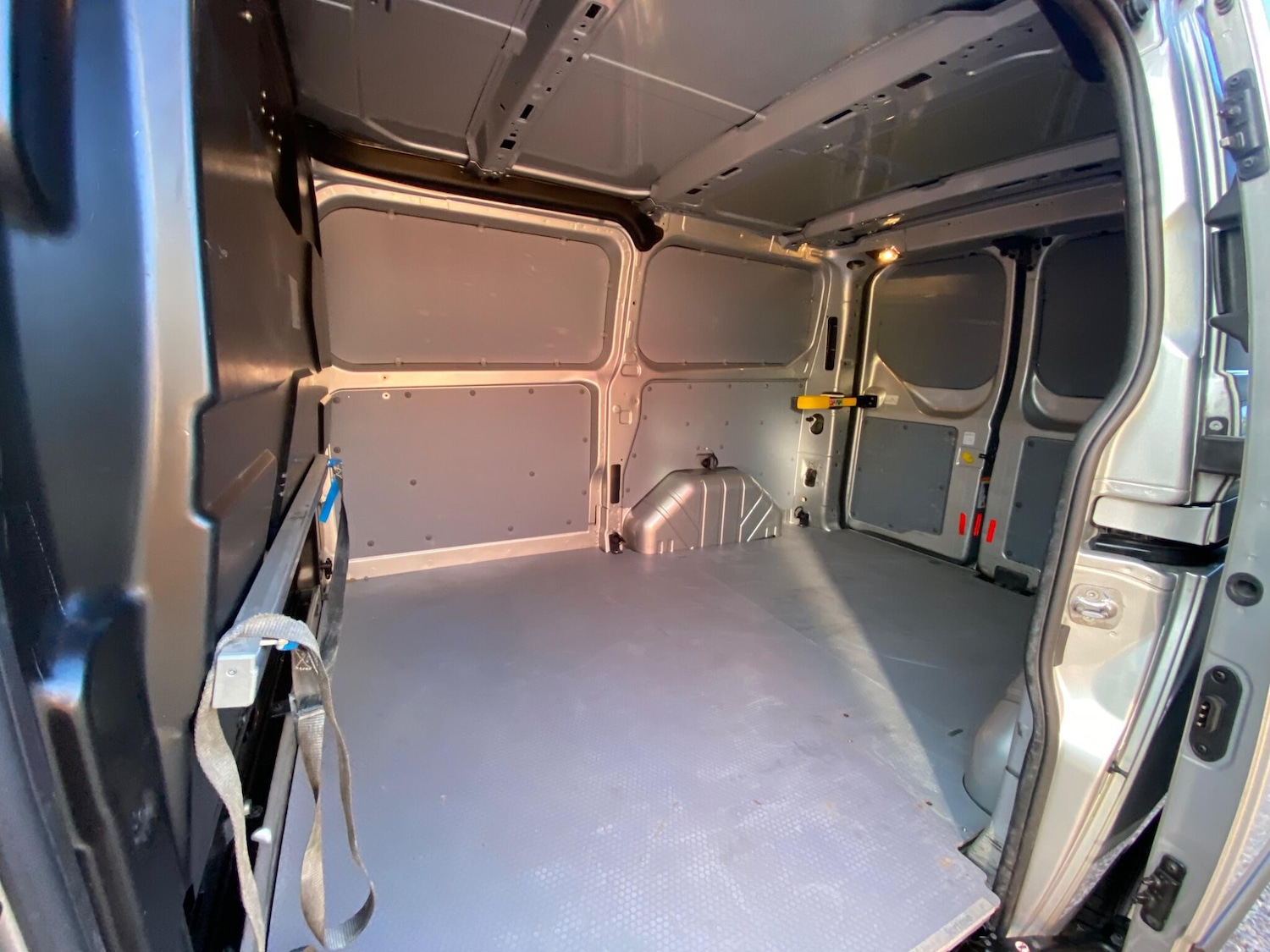 Used Ford Transit Custom 2020 for sale - 76991556: Photo 40