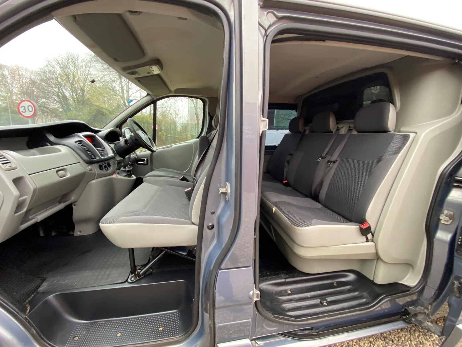 Used Vauxhall Vivaro 2013 for sale - 76572530: Photo 8