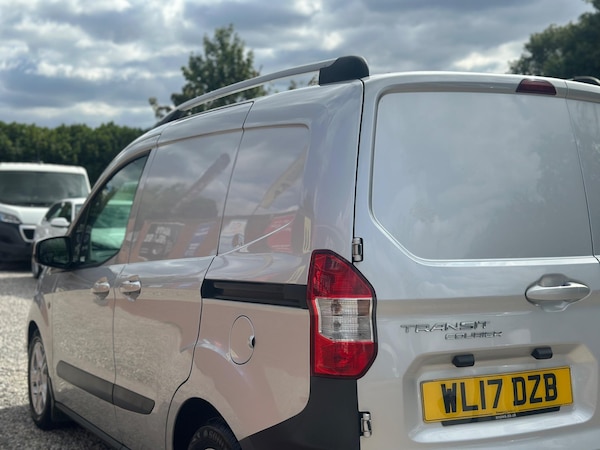 Used Ford Transit Courier 2017 for sale - 75377040: Photo 18