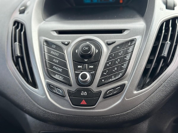 Used Ford Transit Courier 2017 for sale - 75377040: Photo 45