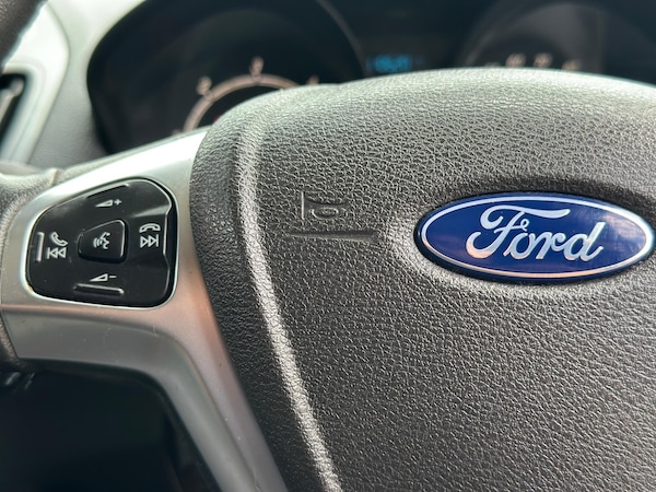 Used Ford Transit Courier 2017 for sale - 75377040: Photo 47