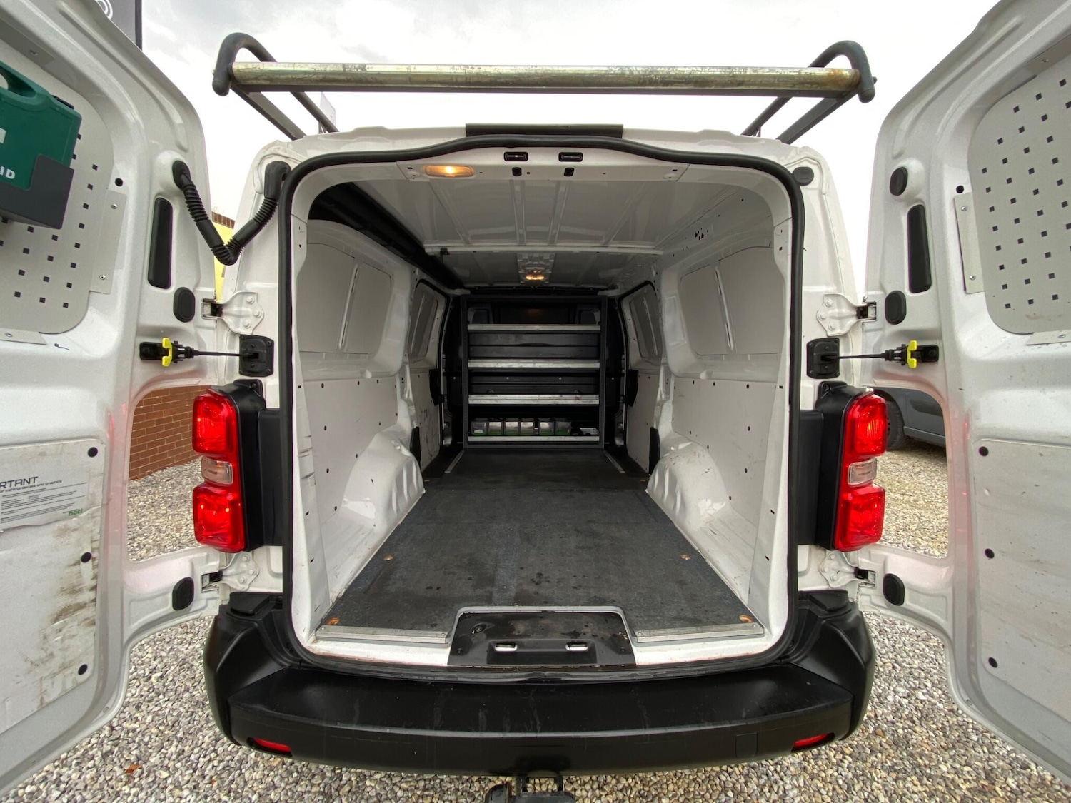 Used Vauxhall Vivaro 2022 for sale - 76990130: Photo 42