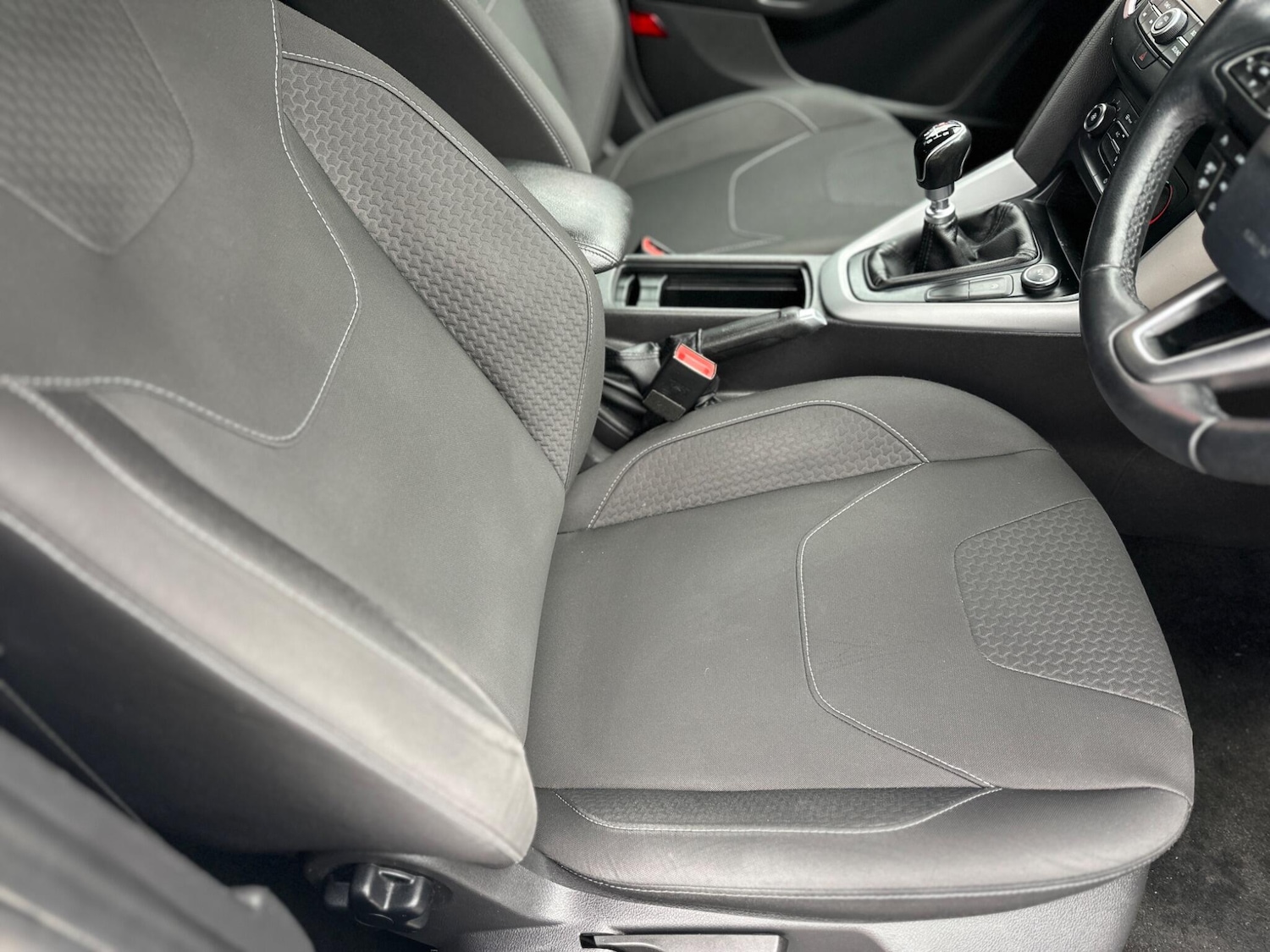 Used Ford Focus 2017 for sale - 77853018: Photo 29