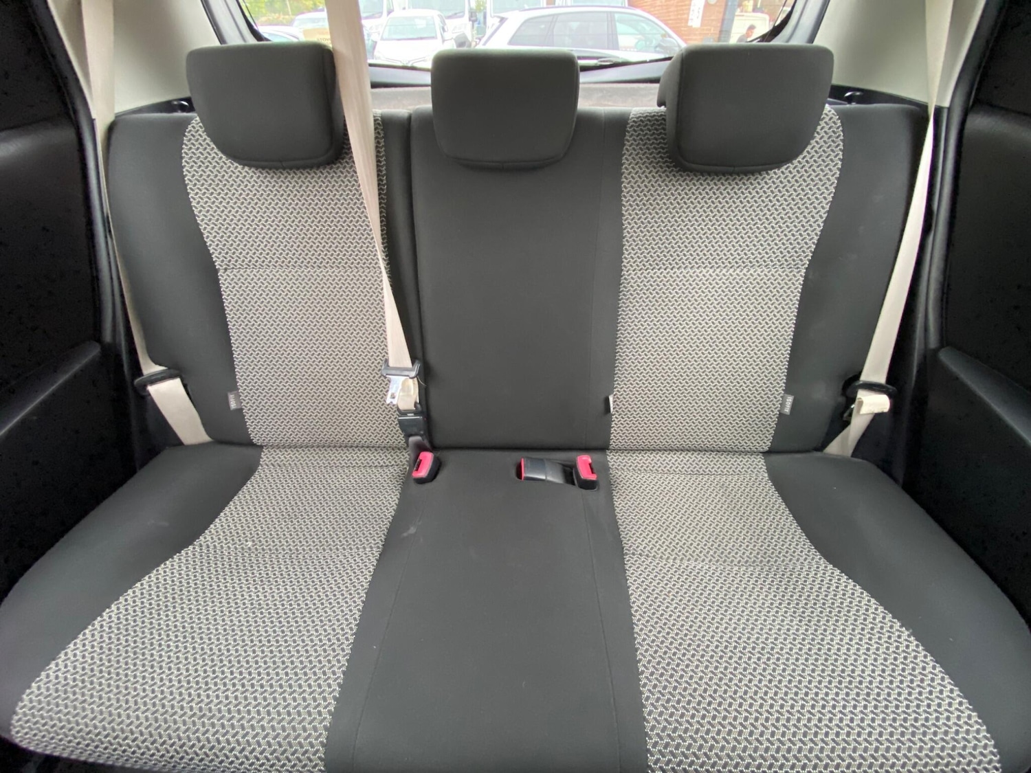 Used Toyota Yaris 2014 for sale - 76991666: Photo 11