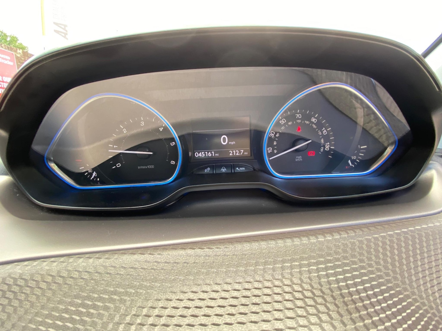 Used Peugeot 2008 2013 for sale - 76188778: Photo 13