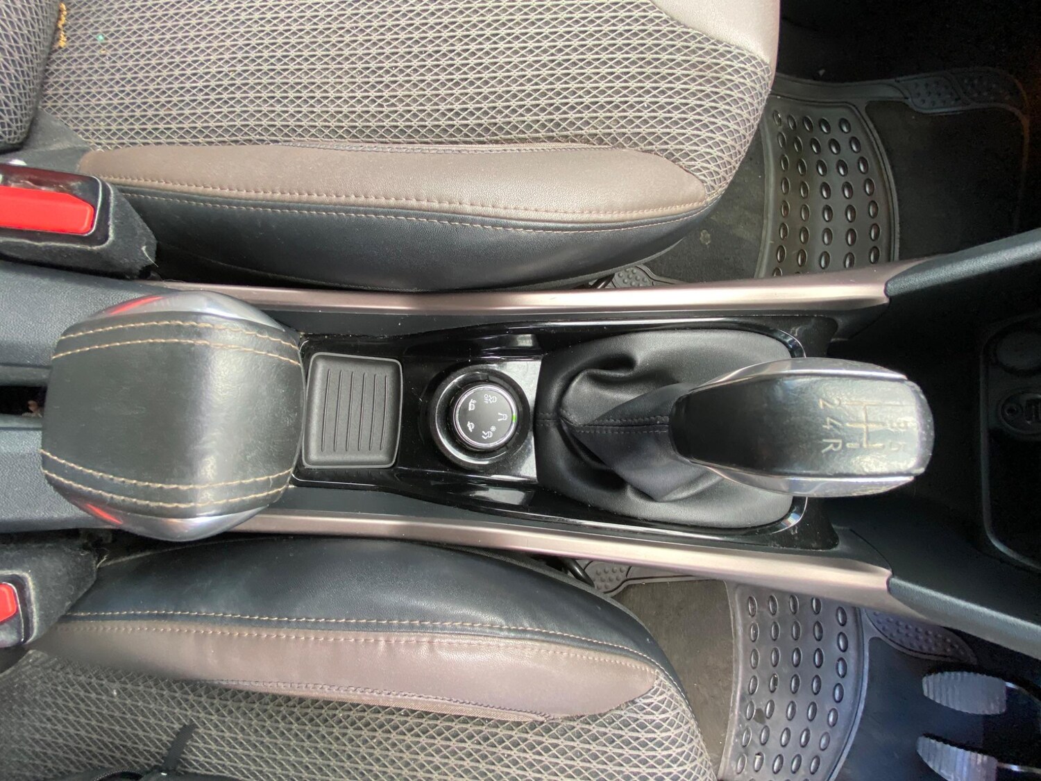 Used Peugeot 2008 2013 for sale - 76188778: Photo 43