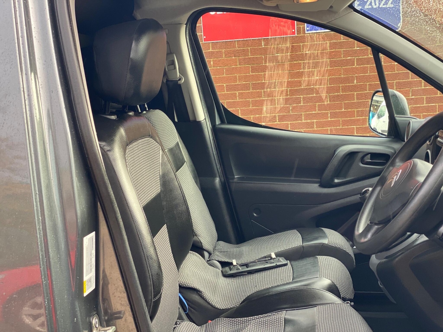 Used Citroen Berlingo 2015 for sale - 76585401: Photo 15