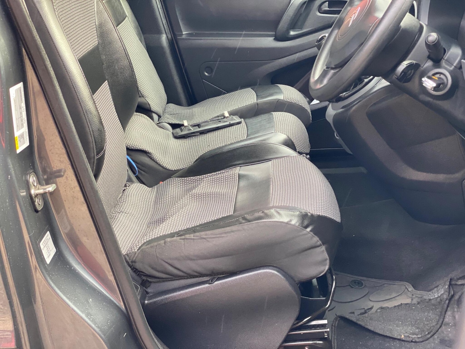 Used Citroen Berlingo 2015 for sale - 76585401: Photo 16