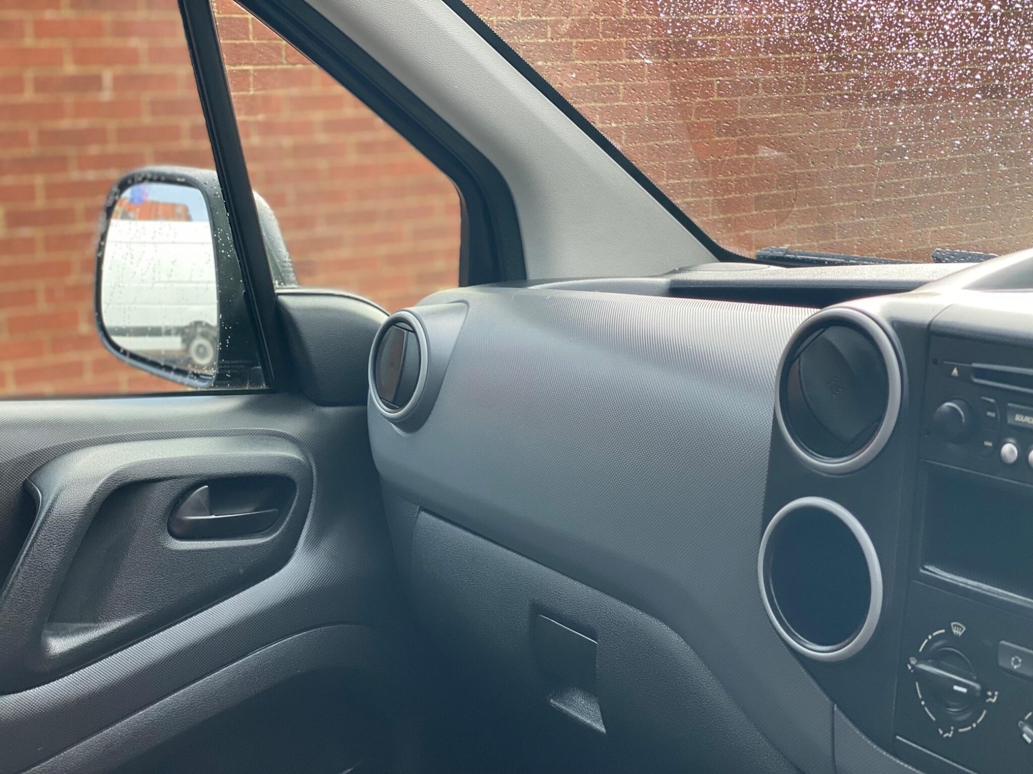 Used Citroen Berlingo 2015 for sale - 76585401: Photo 23