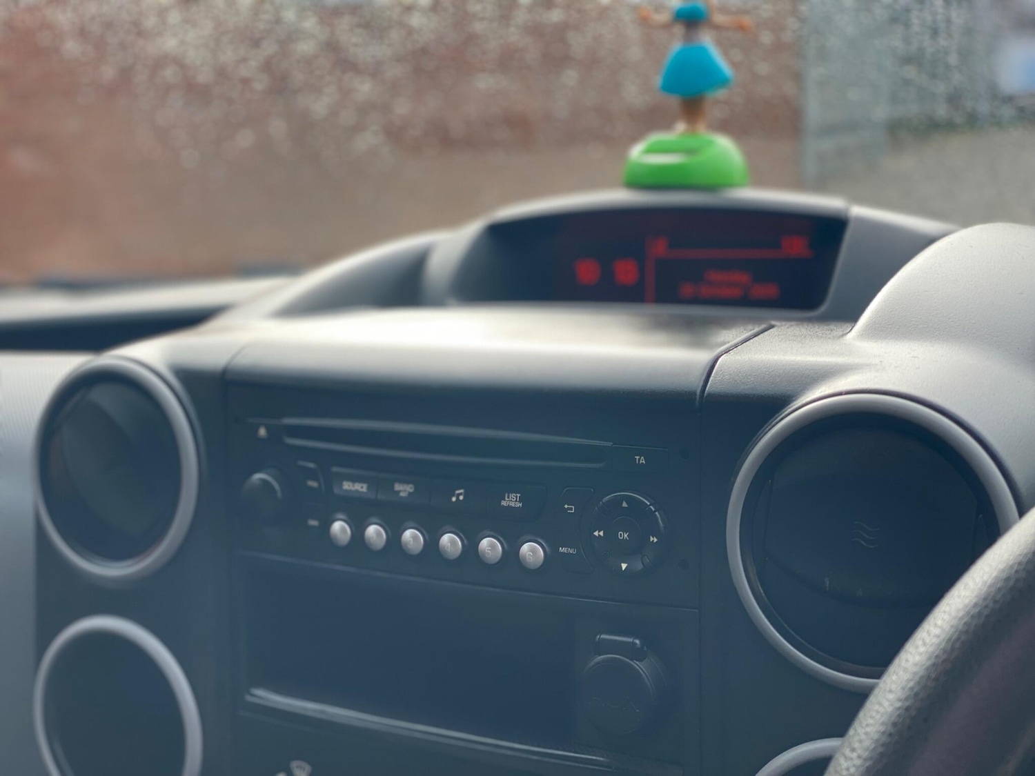 Used Citroen Berlingo 2015 for sale - 76585401: Photo 30