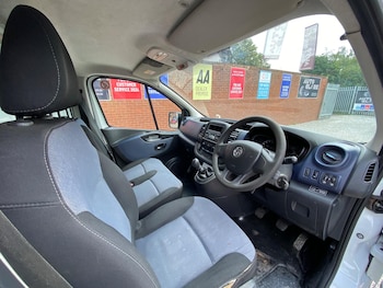 Used Vauxhall Vivaro 2017 for sale - 78999348: Photo