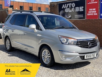 Used Ssangyong Turismo 2016 for sale - 78086017: Photo