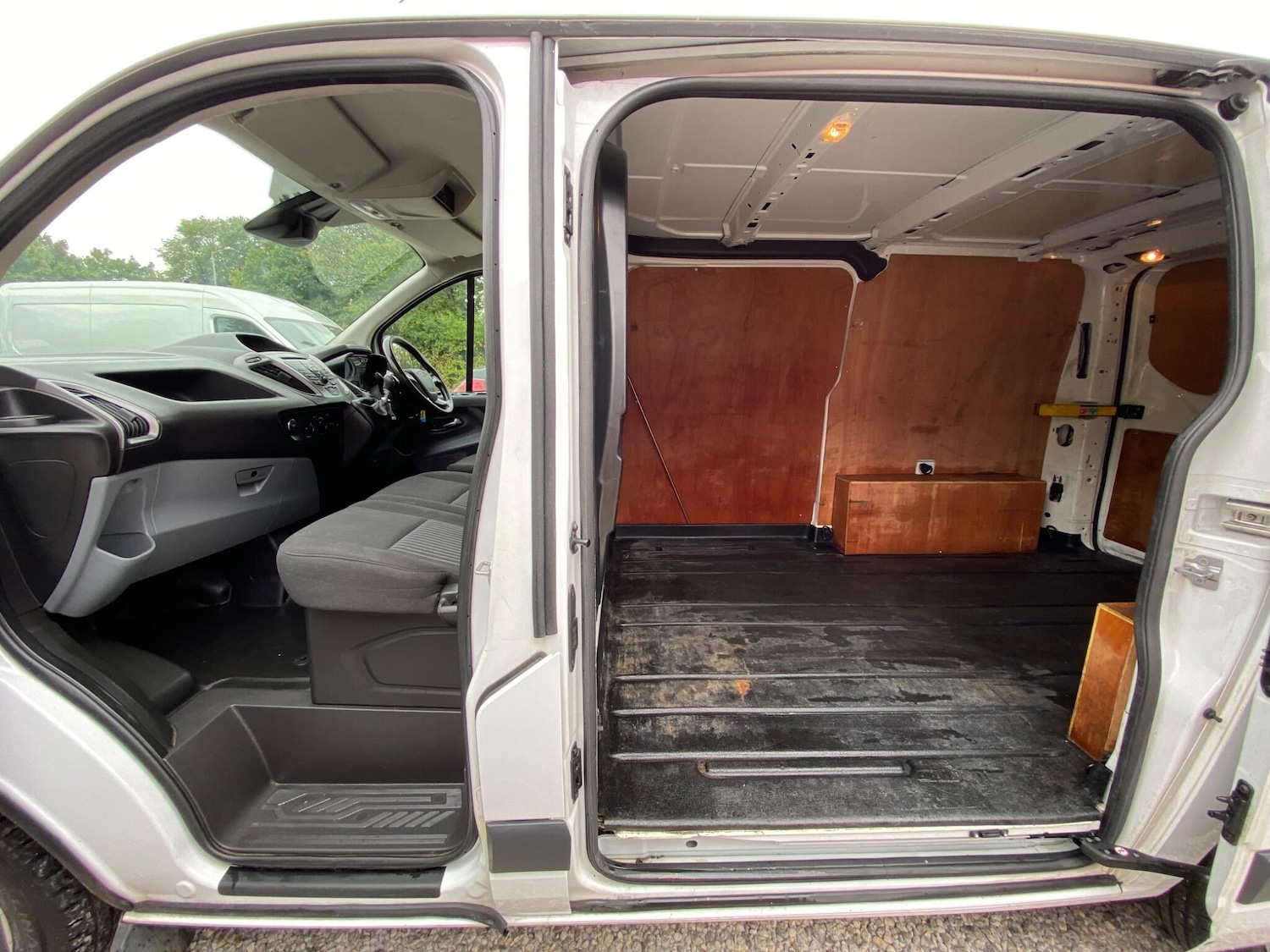 Used Ford Transit Custom 2018 for sale - 76988565: Photo 16