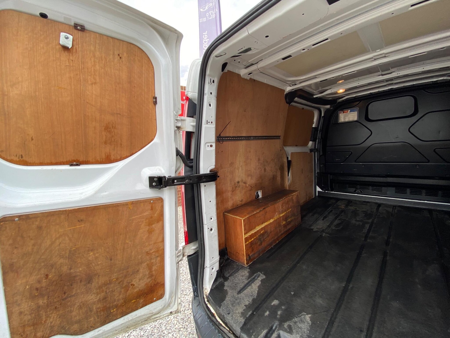 Used Ford Transit Custom 2018 for sale - 76988565: Photo 45