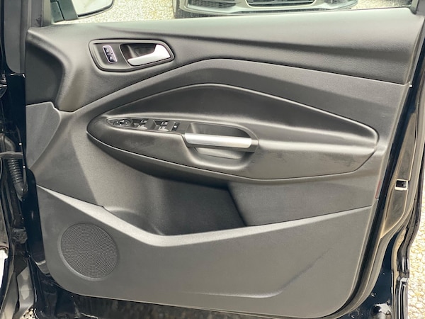 Used Ford Kuga 2016 for sale - 76259973: Photo 26