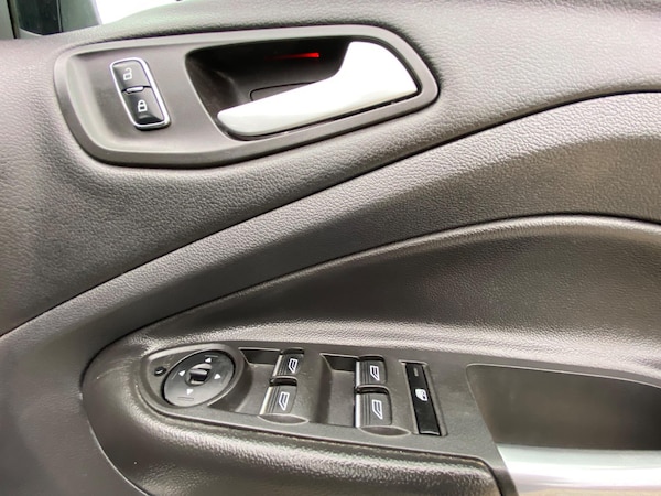 Used Ford Kuga 2016 for sale - 76259973: Photo 39
