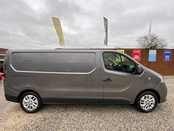 Used Renault Trafic 2017 for sale - 77143973: Photo