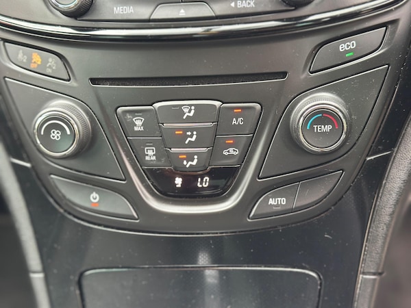 Used Vauxhall Insignia 2016 for sale - 76013669: Photo 48