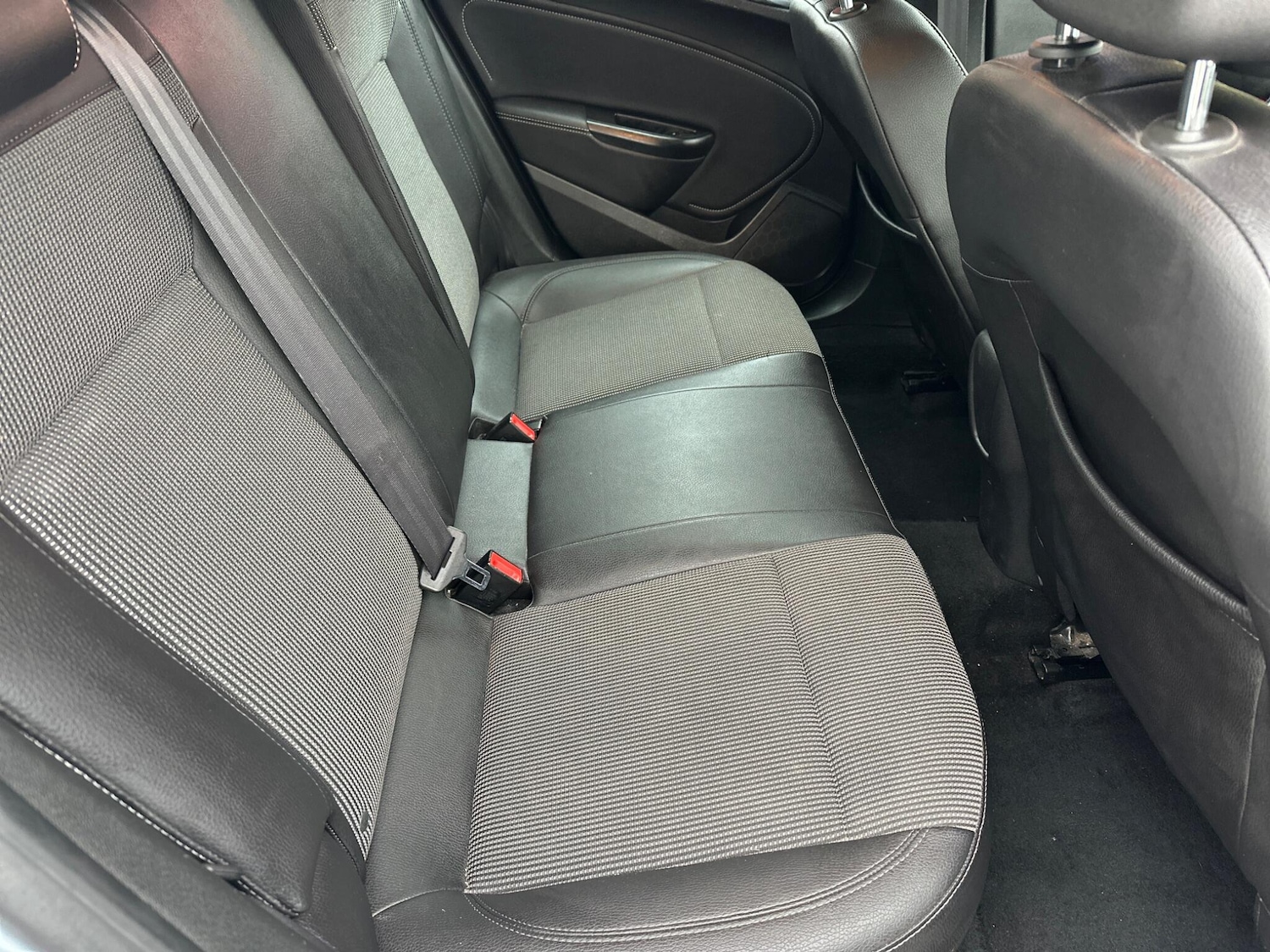 Used Vauxhall Astra 2014 for sale - 77993983: Photo 21