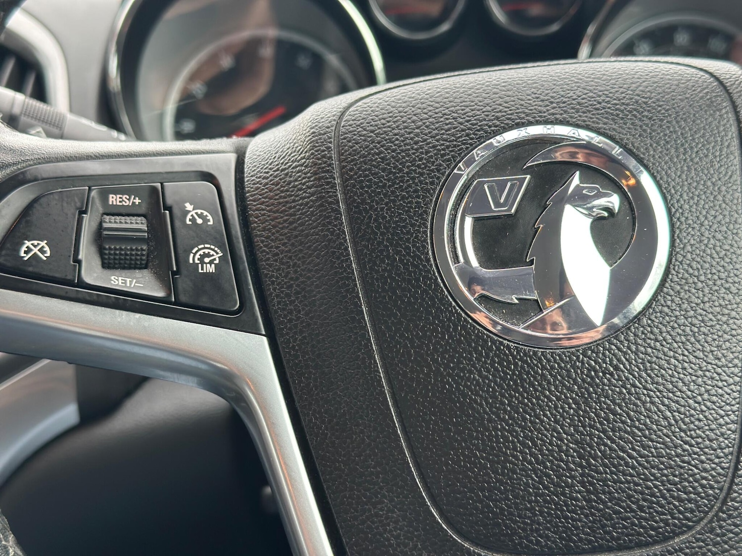 Used Vauxhall Astra 2014 for sale - 77993983: Photo 41