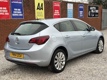 Used Vauxhall Astra 2014 for sale - 77993983: Photo