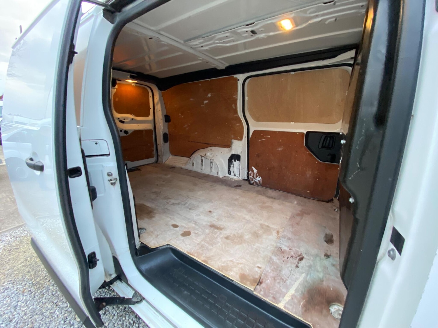 Used Vauxhall Vivaro 2020 for sale - 76992360: Photo 9