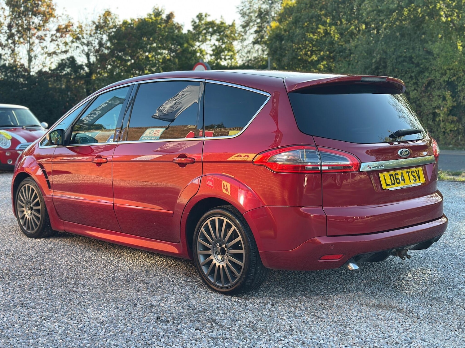 Used Ford S-Max 2014 for sale - 76918514: Photo 5