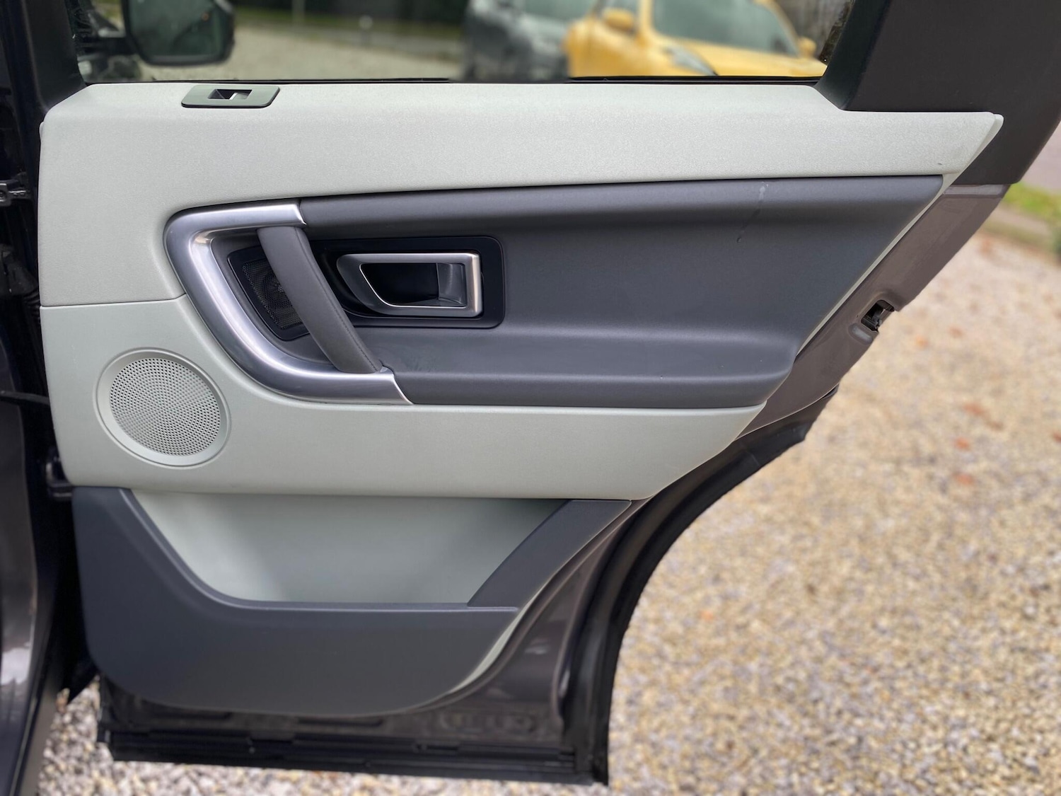 Used Land Rover Discovery Sport for sale - 76996218: Photo 31