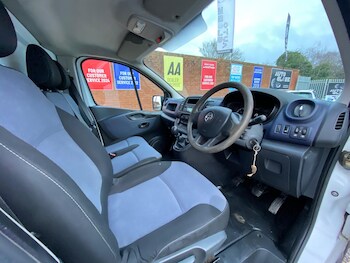 Used Vauxhall Vivaro 2015 for sale - 77469104: Photo
