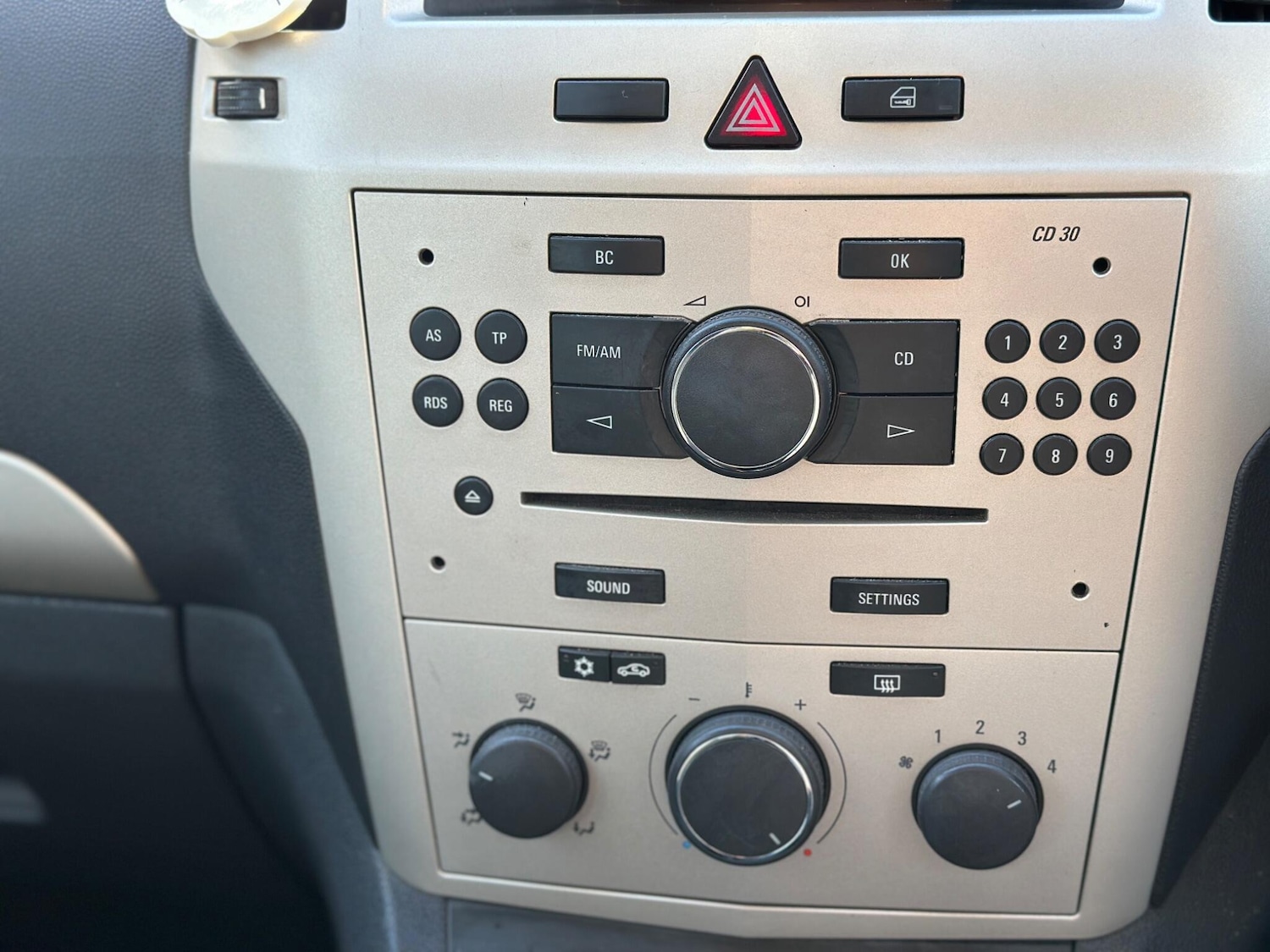 Used Vauxhall Zafira 2008 for sale - 77637376: Photo 55