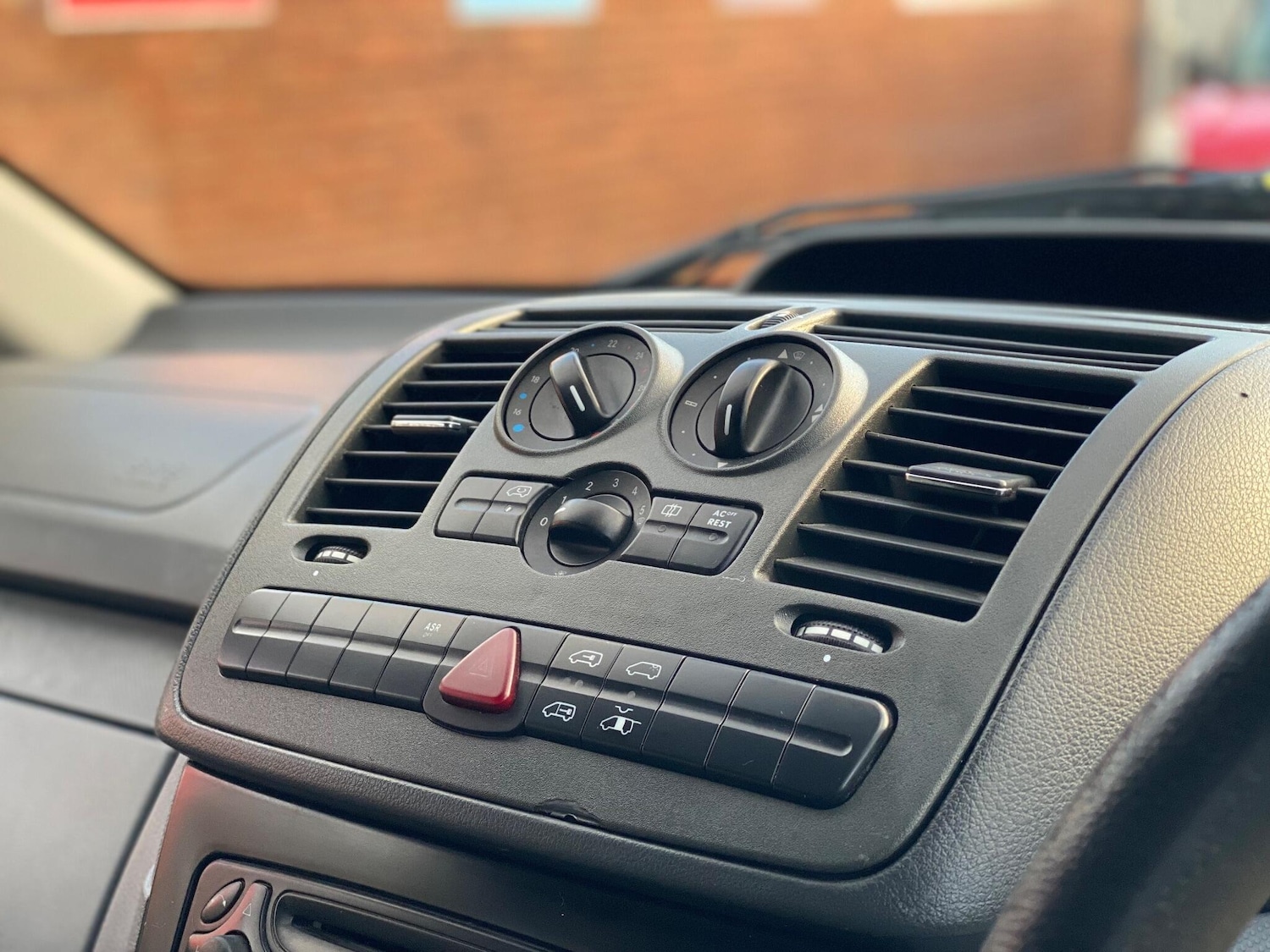 Used Mercedes-Benz Vito 2005 for sale - 77050234: Photo 31