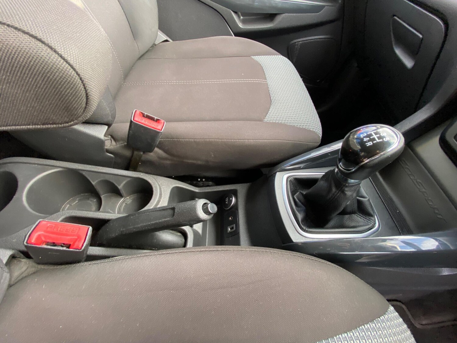 Used Ford Ecosport 2015 for sale - 77573885: Photo 34