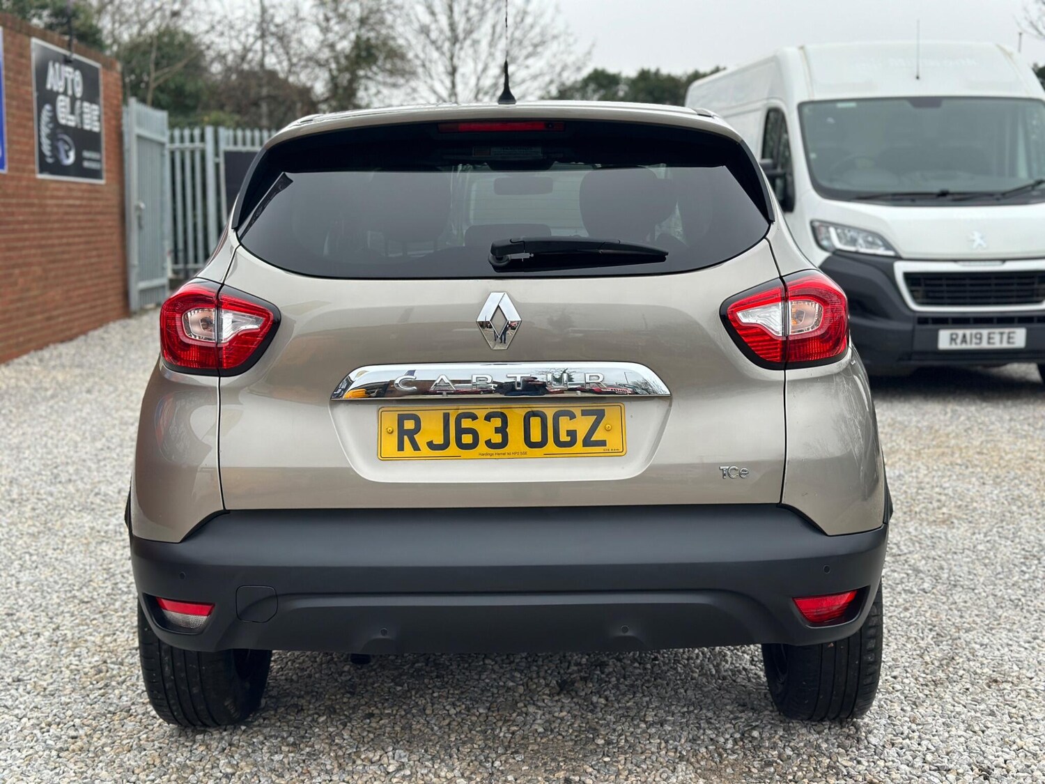 Used Renault Captur 2014 for sale - 77839592: Photo 15