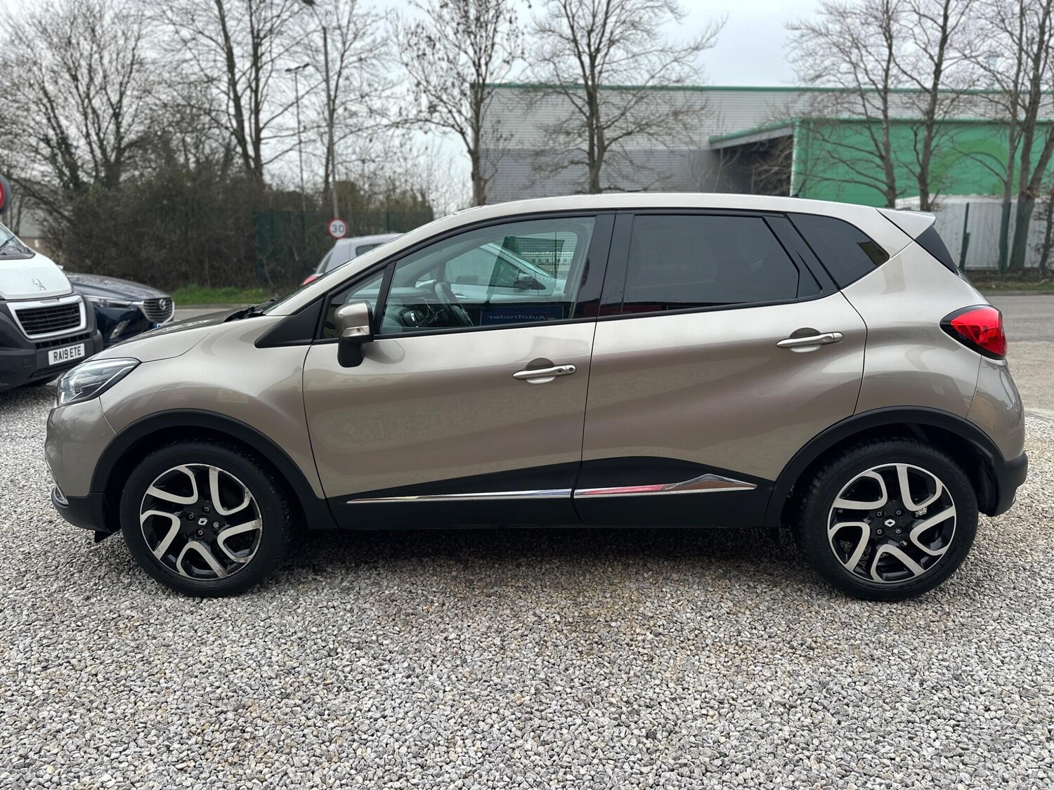 Used Renault Captur 2014 for sale - 77839592: Photo 17