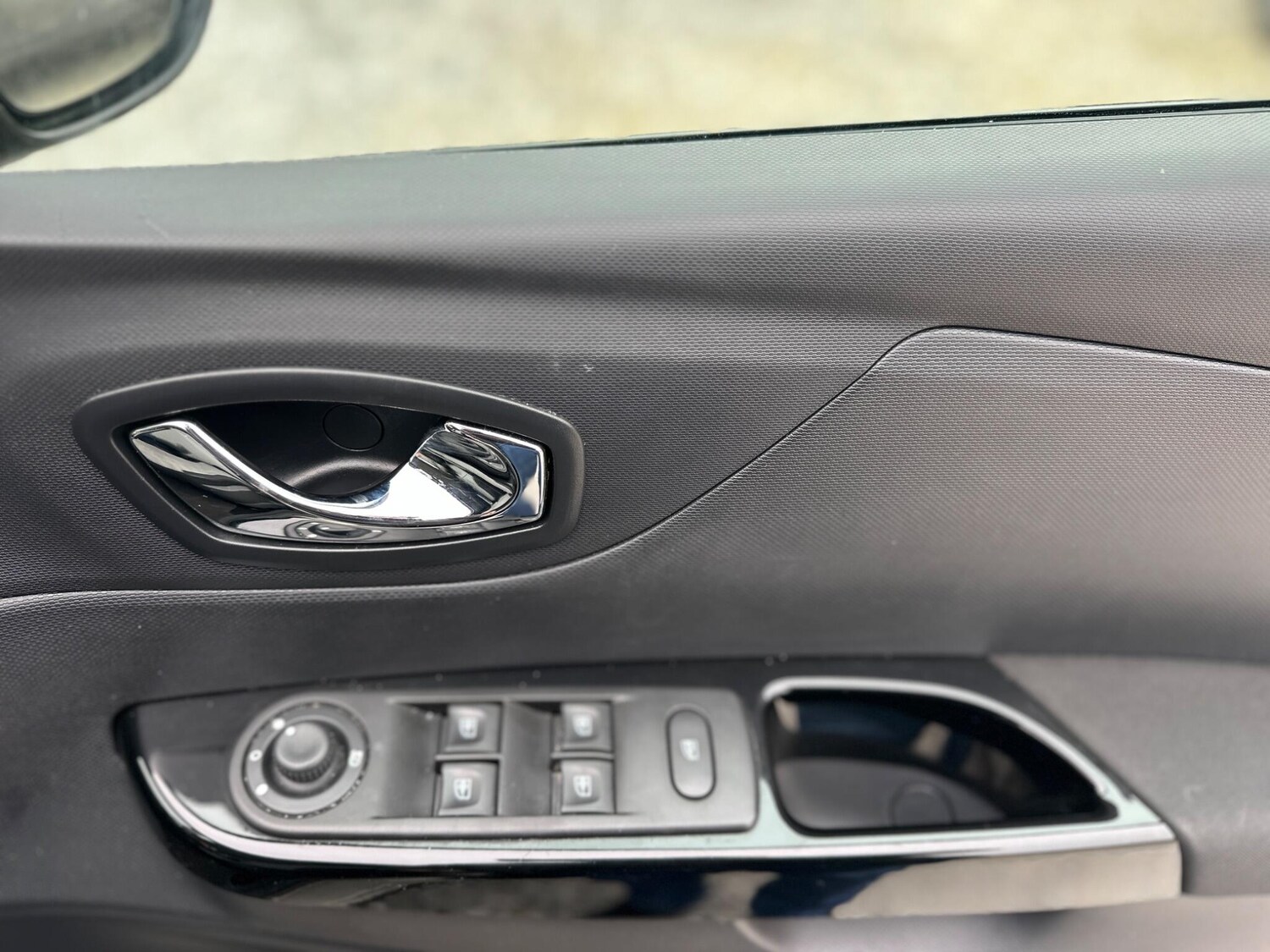 Used Renault Captur 2014 for sale - 77839592: Photo 34