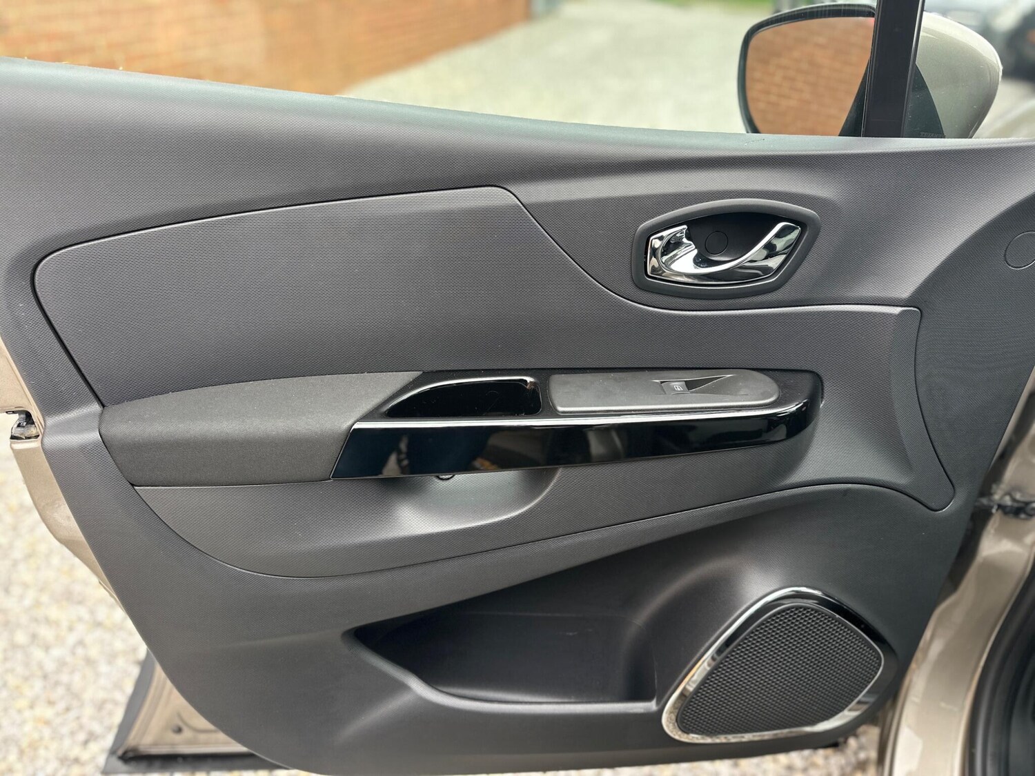 Used Renault Captur 2014 for sale - 77839592: Photo 46