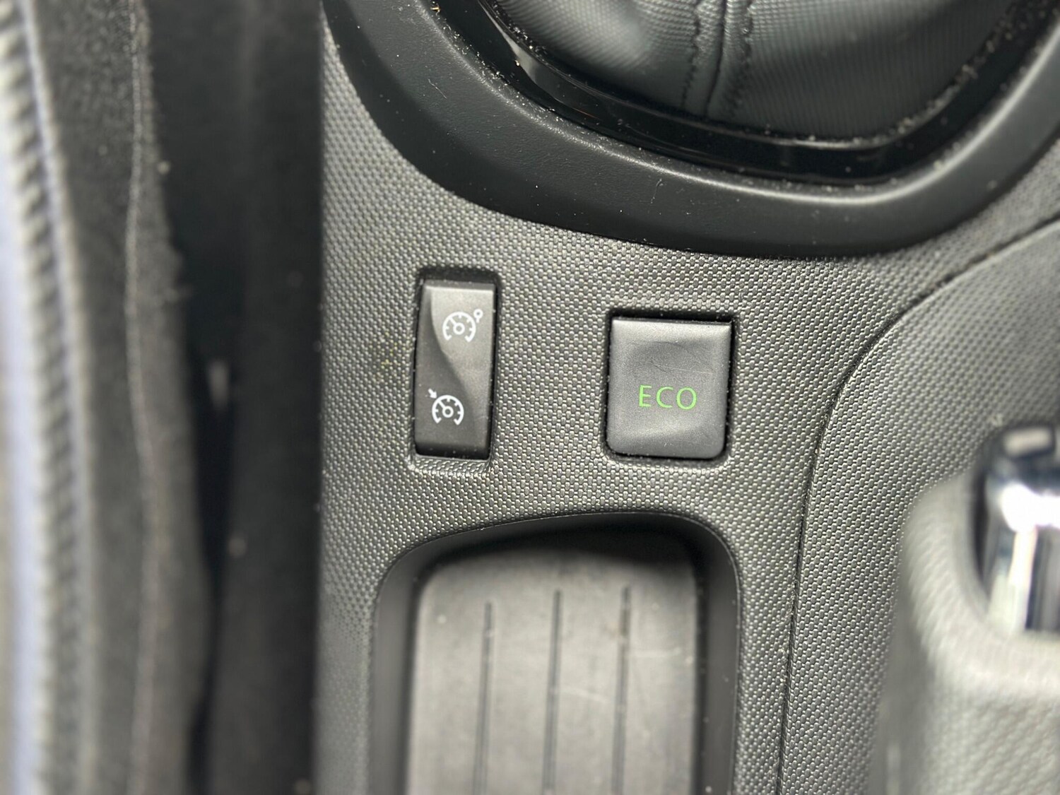 Used Renault Captur 2014 for sale - 77839592: Photo 59