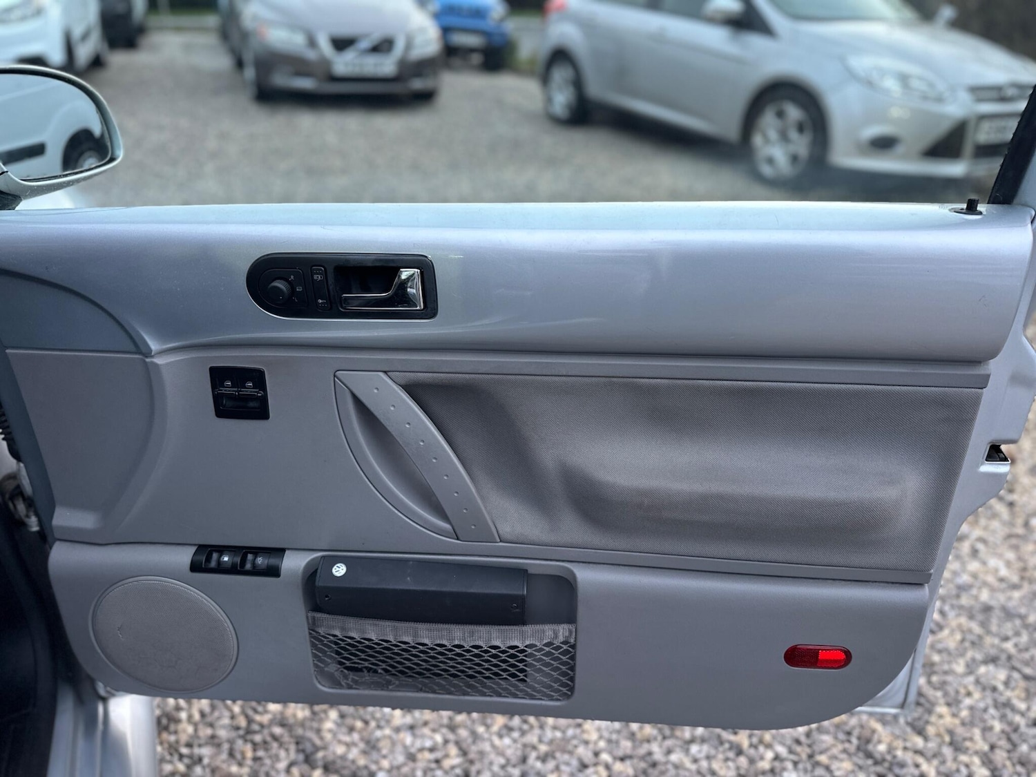 Used Volkswagen Beetle 2005 for sale - 77612147: Photo 29