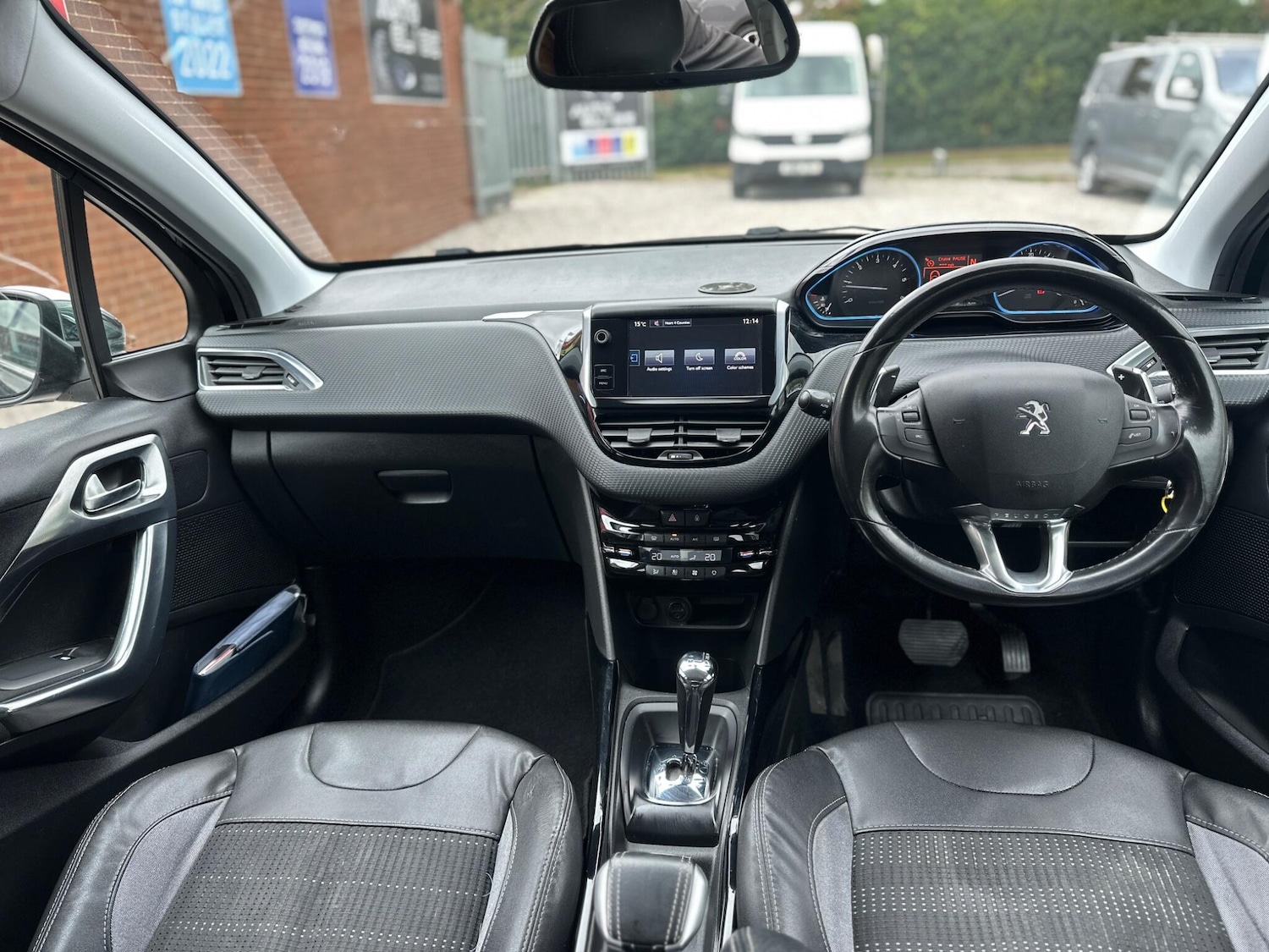 Used Peugeot 2008 2015 for sale - 76072580: Photo 13