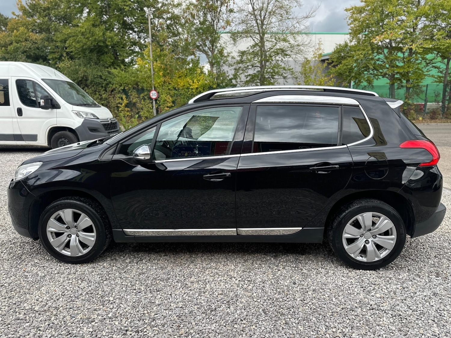 Used Peugeot 2008 2015 for sale - 76072580: Photo 15