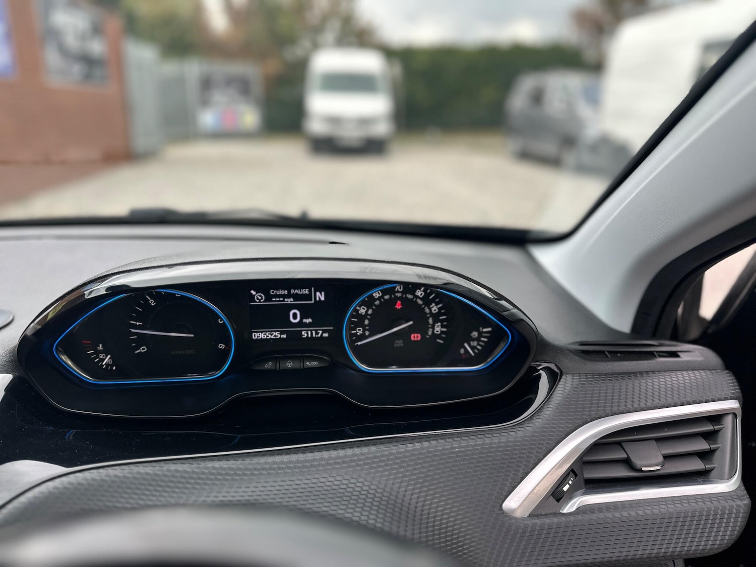 Used Peugeot 2008 2015 for sale - 76072580: Photo 48