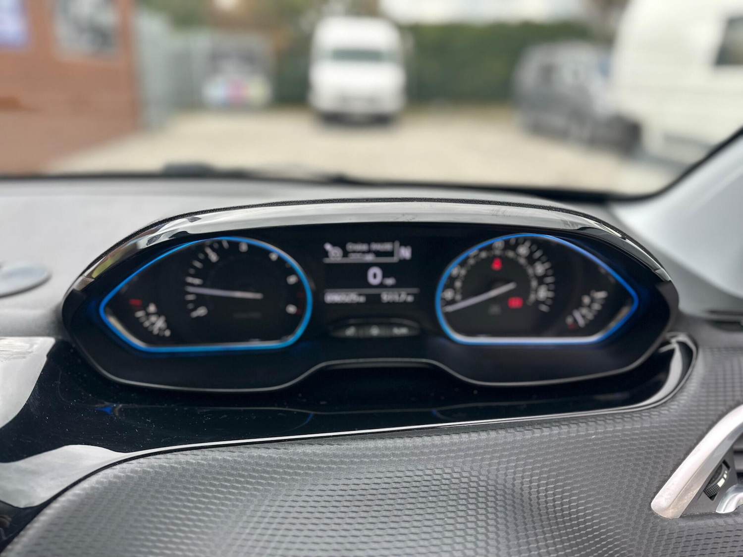 Used Peugeot 2008 2015 for sale - 76072580: Photo 49