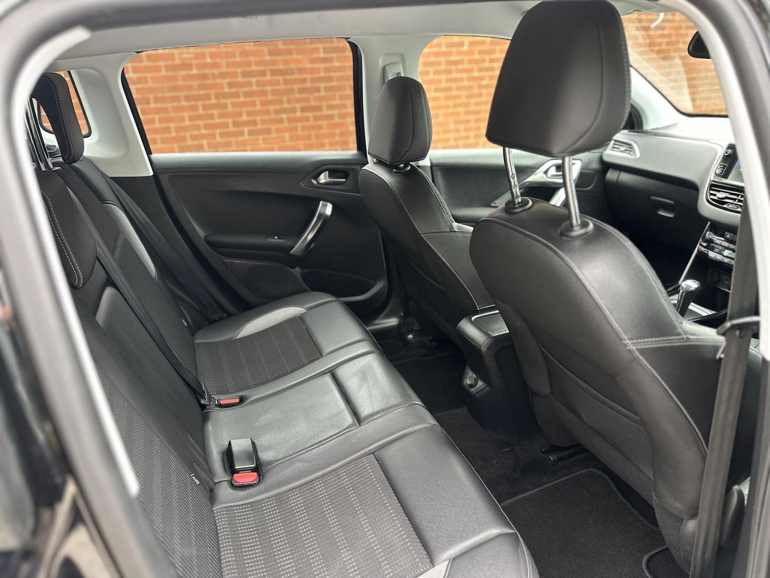 Used Peugeot 2008 2015 for sale - 76072580: Photo 7