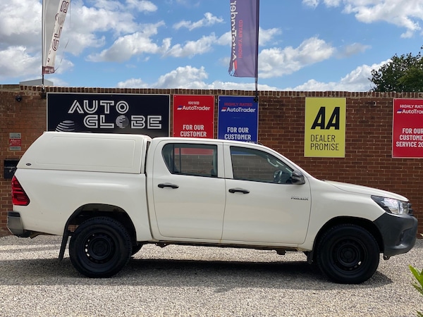 Used Toyota Hilux 2018 for sale - 75494230: Photo 18