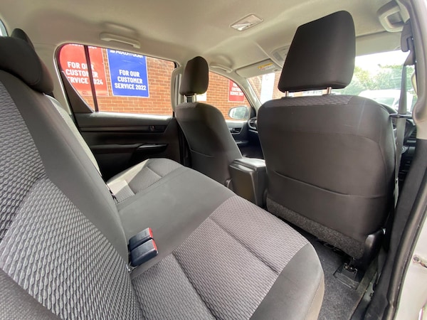 Used Toyota Hilux 2018 for sale - 75494230: Photo 35